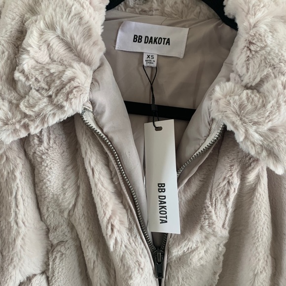 BB Dakota Faux Fur Bomber Jacket with Collar - Picture 3 of 7